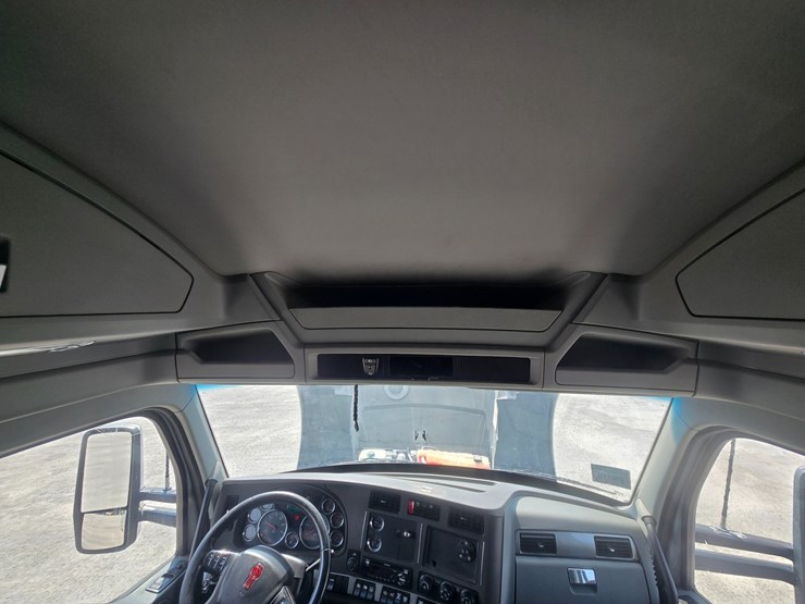 2018-kenworth-t680-image-72