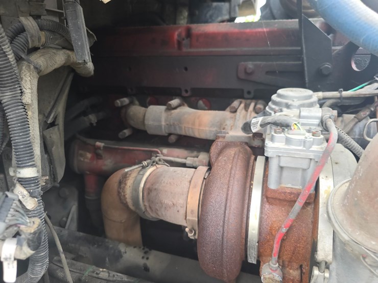 2010-kenworth-t2000-image-45