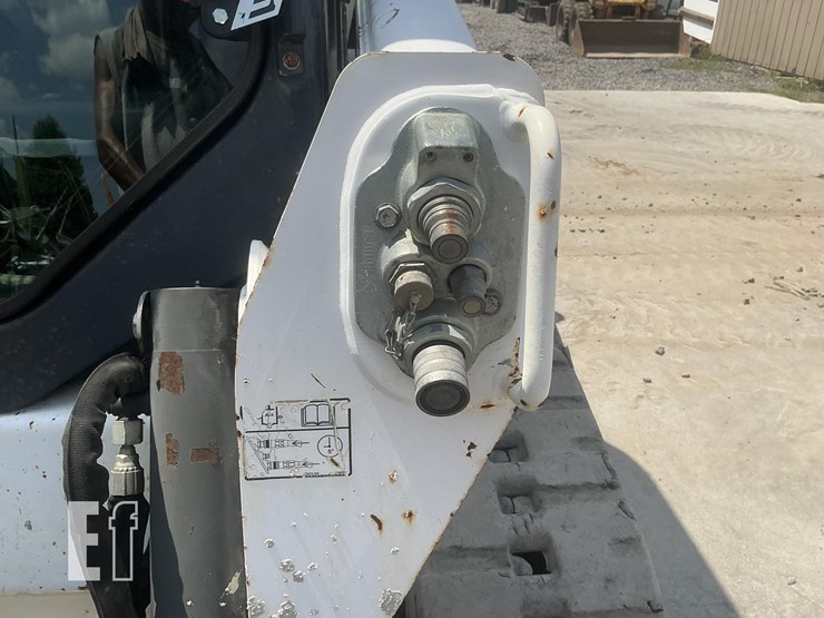 2019-bobcat-t550-image-13