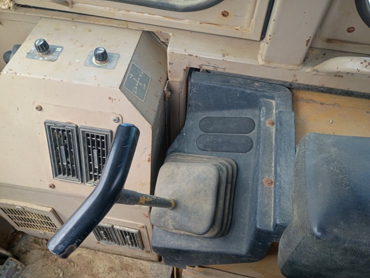 1991-deere-550g-image-30