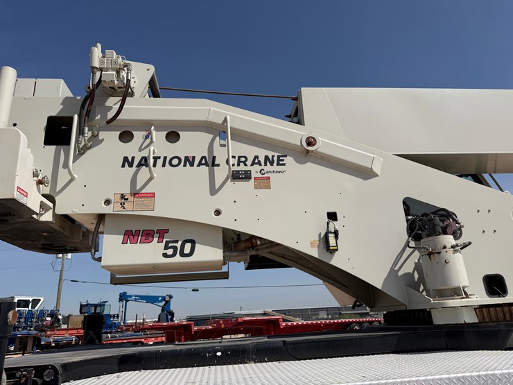 2015-peterbilt-367-image-7