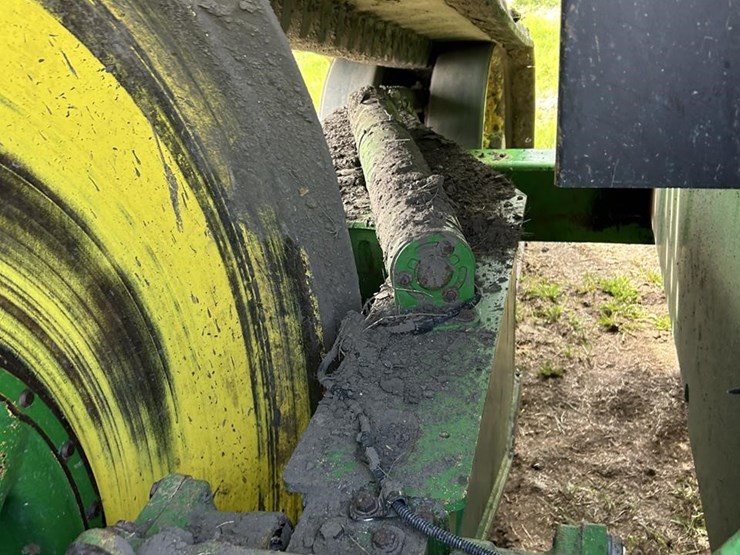 2000-john-deere-9400t-image-40