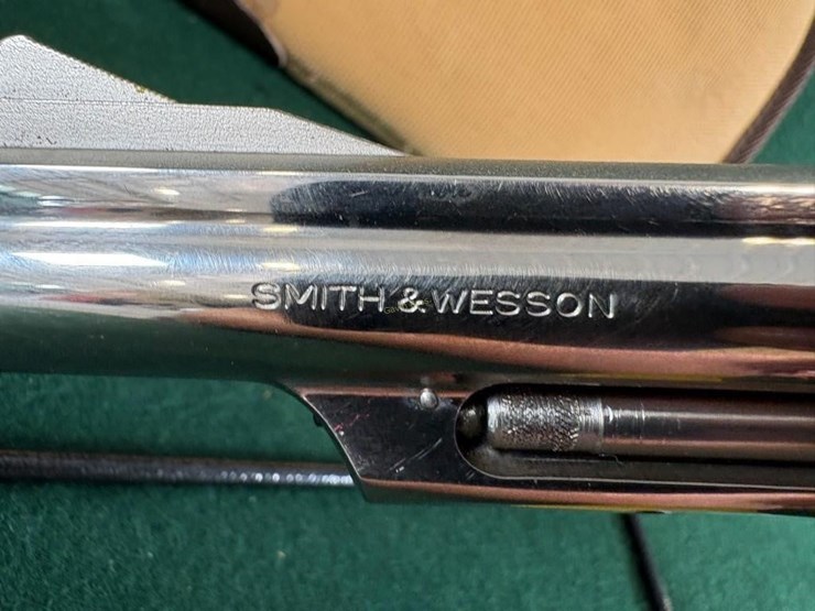 smith-&-wesson-mdl.19-3-357-mag-revolver-image-11