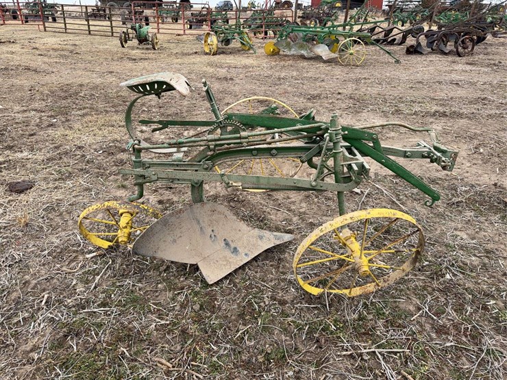 john-deere-one-bottom-plow-image-6