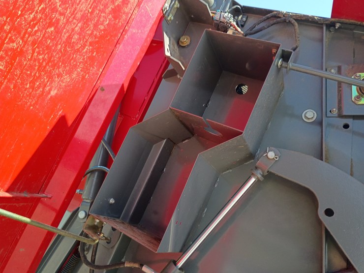 massey-ferguson-1745-image-46