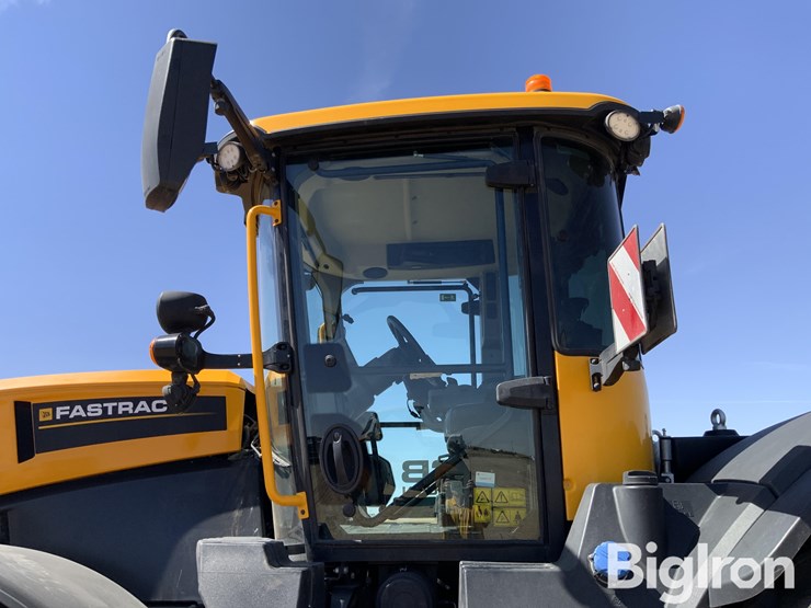 2023-jcb-fastrac-8330t4fcc-4wd-tractor-image-12