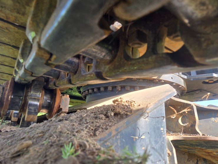 2015-caterpillar-521b-image-73
