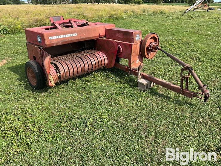 massey-ferguson-12-image-3