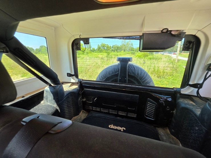 2015-jeep-wrangler-image-50