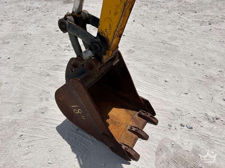 2005-jcb-8032-zts-image-11