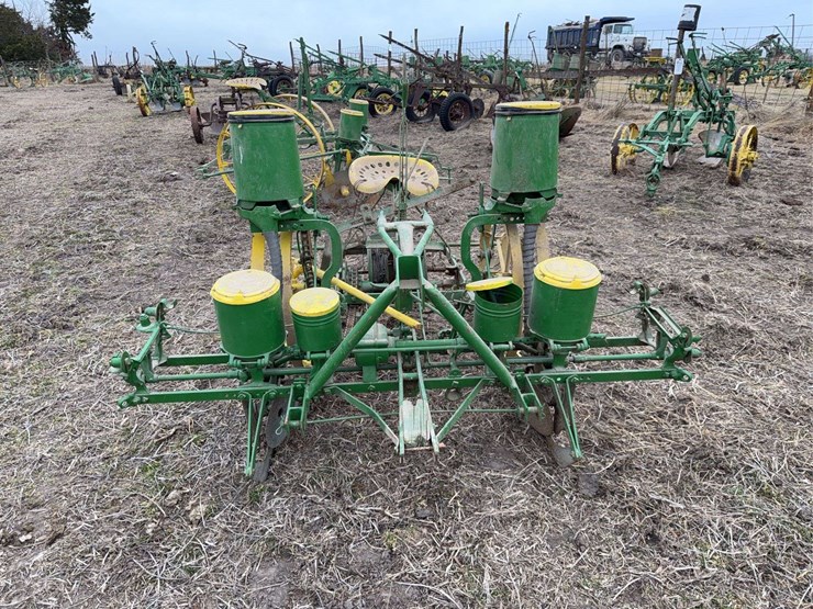 john-deere-two-row-planter-image-7