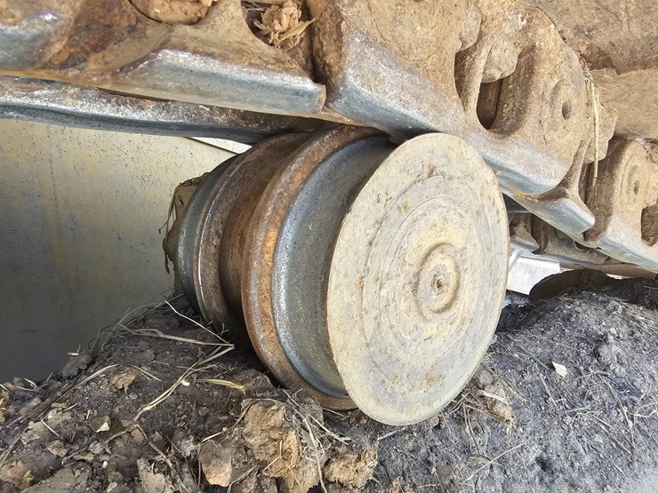 2019-caterpillar-d6-image-81