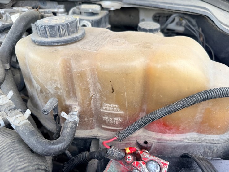 2010-ford-f550-image-41