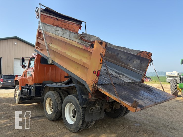 1996-ford-lt9000-image-3