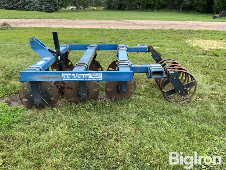 blu-jet-track-master-image-8