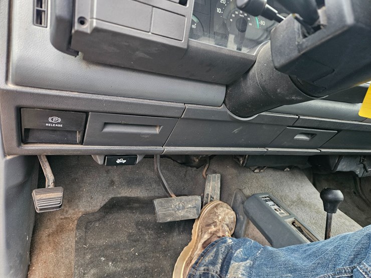 1990-chevrolet-k1500-image-43