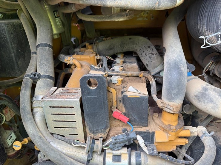 2015-caterpillar-279d-image-15