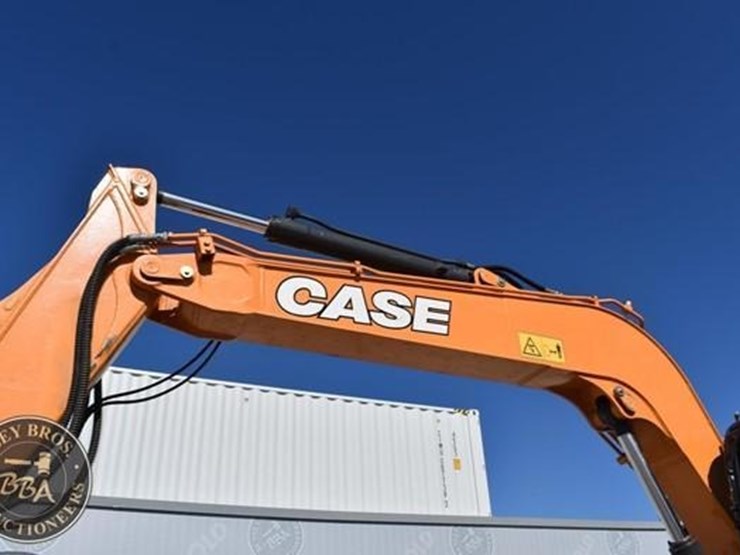2022-case-cx75csr-image-37