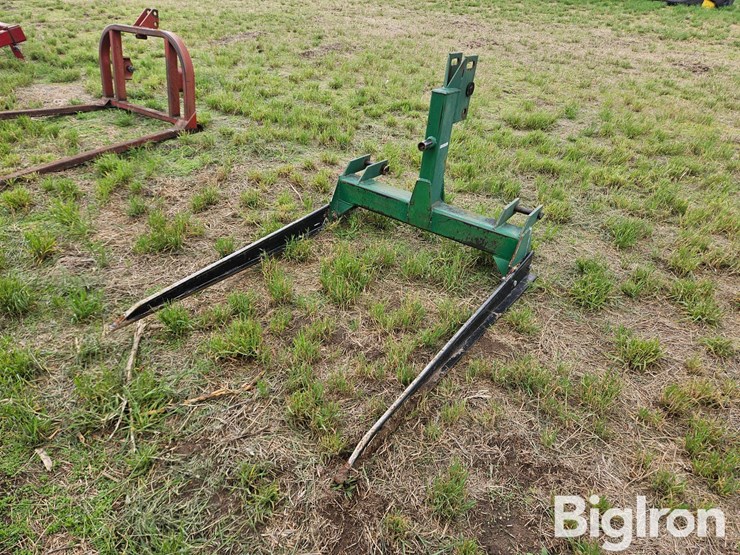 3-pt-bale-carrier-image-1