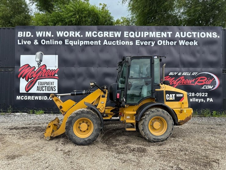 2019-caterpillar-908m-image-1