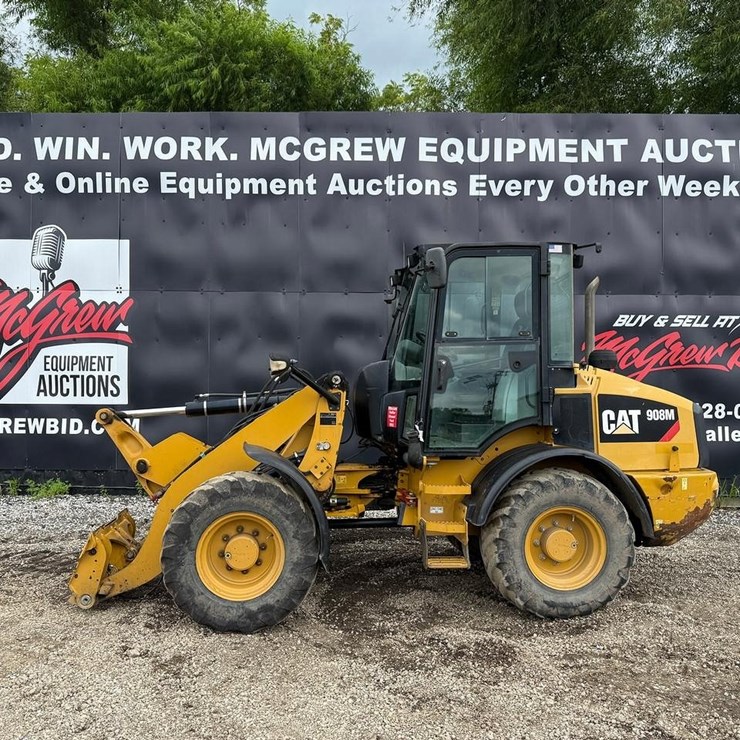 2019 CATERPILLAR 908M