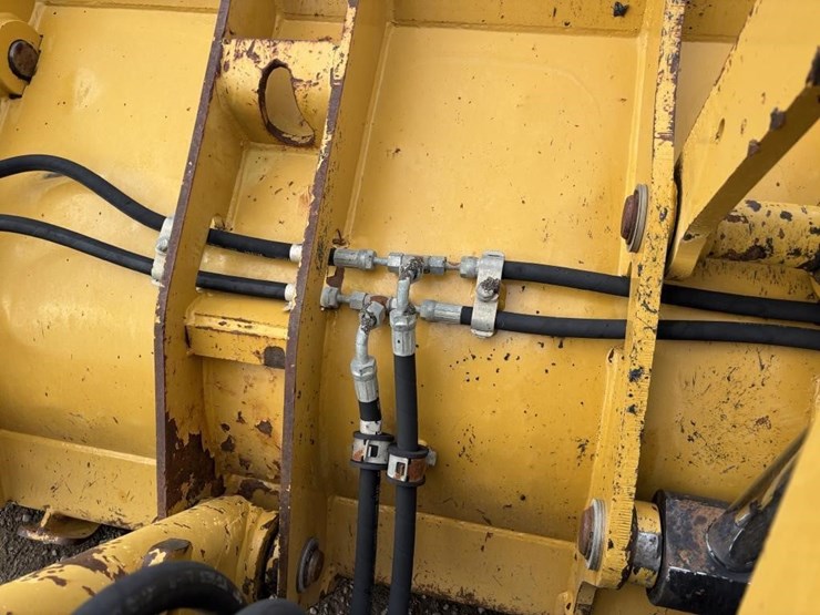 2007-caterpillar-414e-image-16