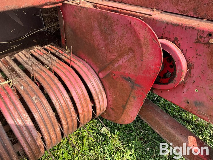 massey-ferguson-12-image-19