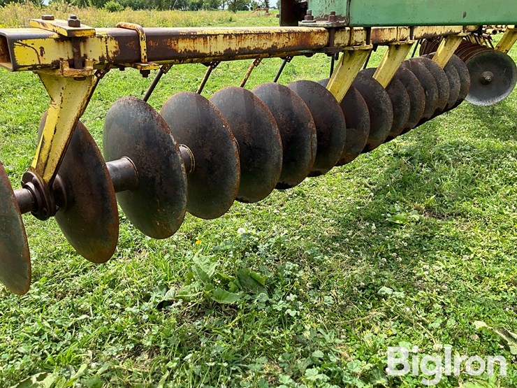 john-deere-220-image-19