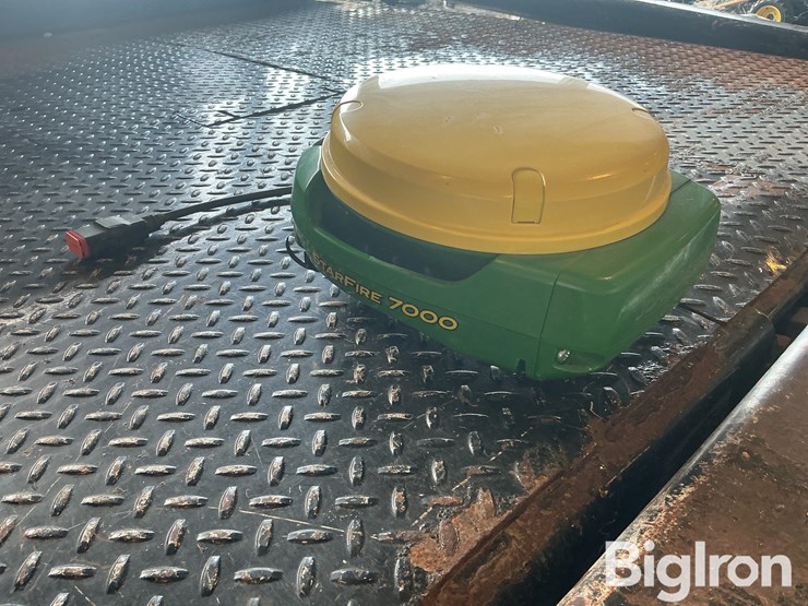 john-deere-7000-image-7