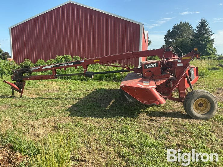 new-holland-1431-image-8