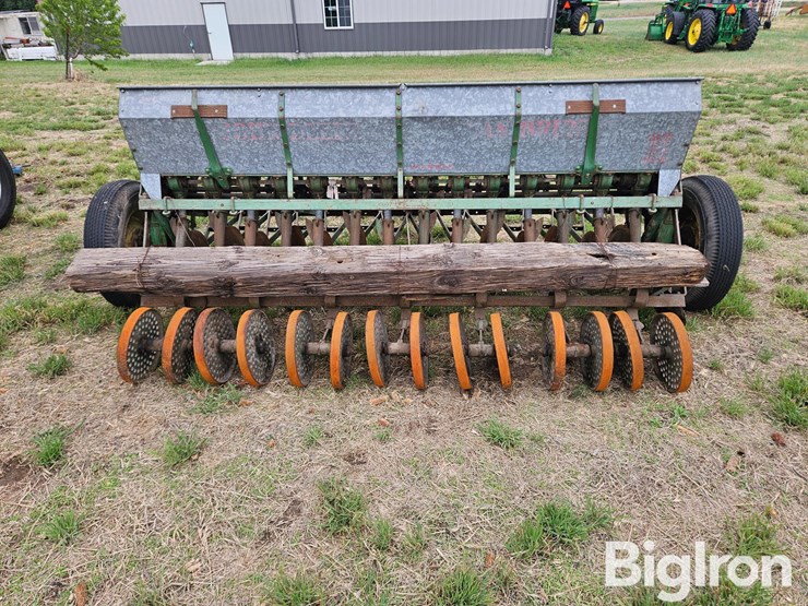 john-deere-14-image-6