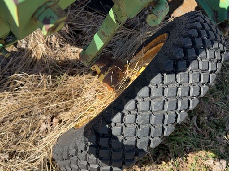 john-deere-no.-44-three-point-three-bottom-plow-image-9