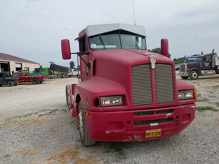 1995-kenworth-t600-image-14