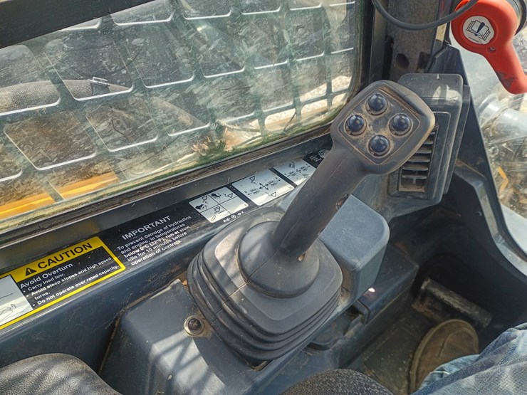 deere-325g-image-23