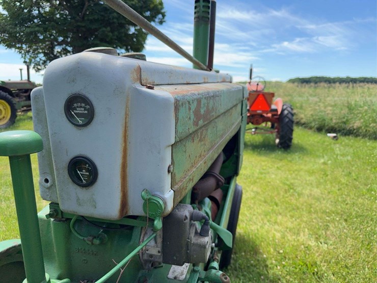 john-deere-model-b-image-14