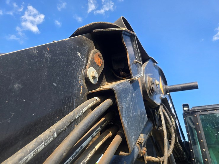2015-caterpillar-521b-image-111