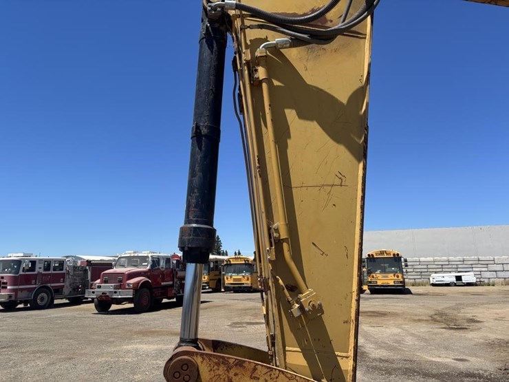 caterpillar-345c-image-16