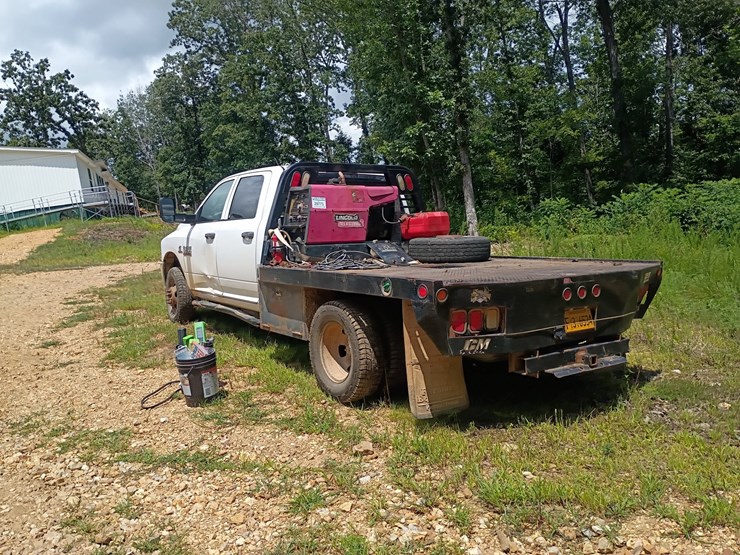 2014-dodge-3500-image-3