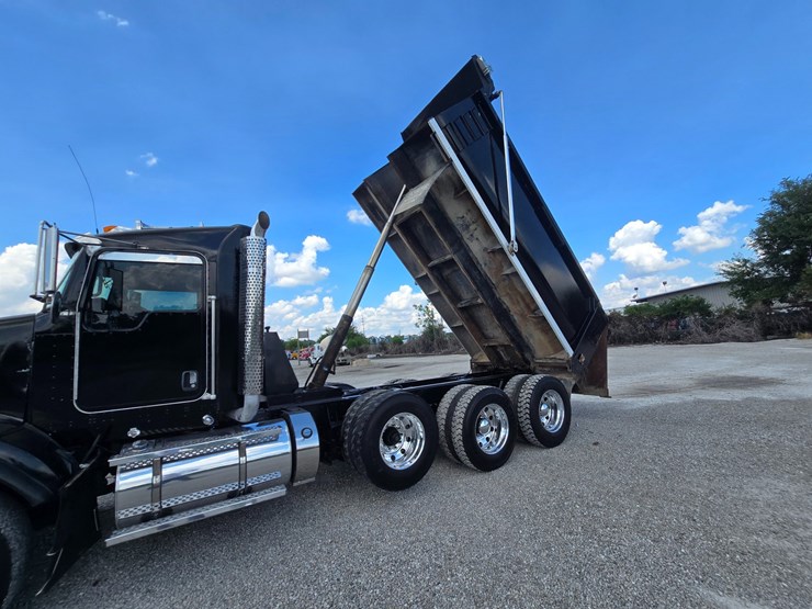 2015-kenworth-t800-image-84