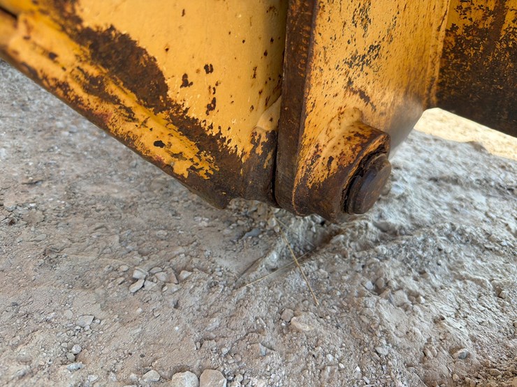 2000-deere-710d-image-70