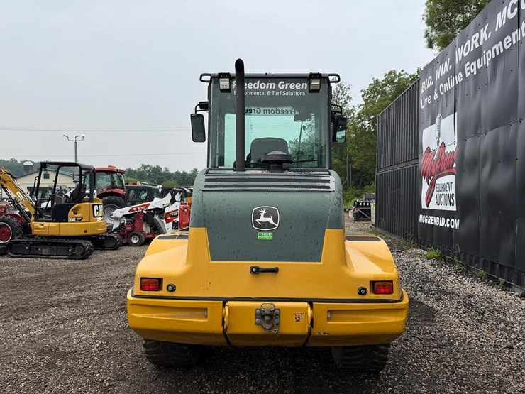 deere-324k-image-3