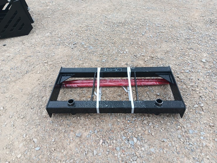 #l75-048-•-future-bale-spears-skid-steer-attachment-image-2