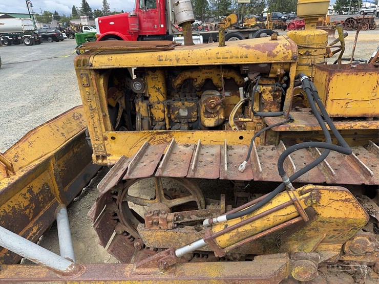 caterpillar-d2-image-21