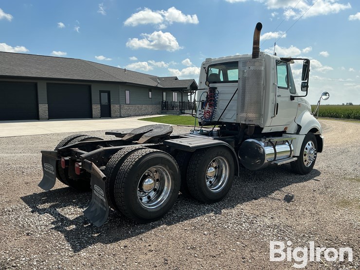 2011-international-prostar-image-5
