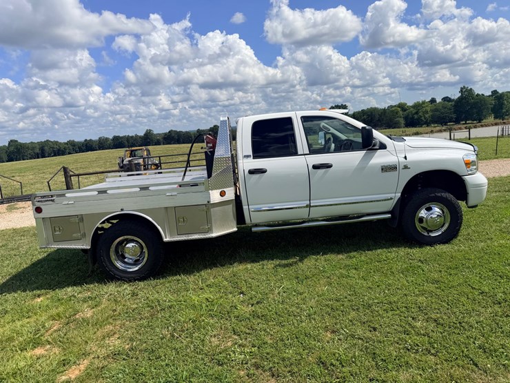 2007-dodge-ram-3500-image-19