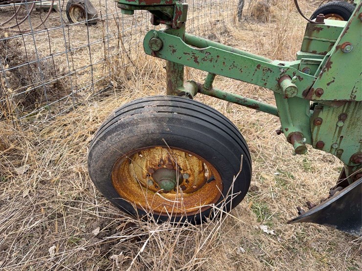john-deere-pull-type-four-bottom-plow-image-13