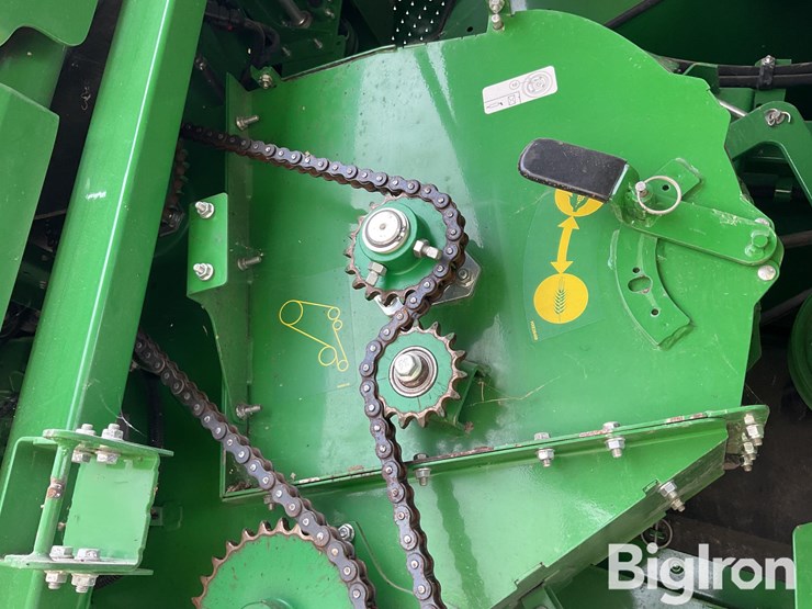 2017-john-deere-s690-image-14