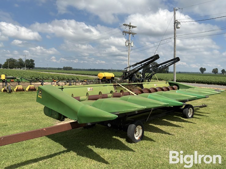 1995-john-deere-844-image-3