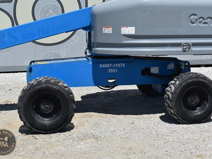 2007-genie-s40-image-20