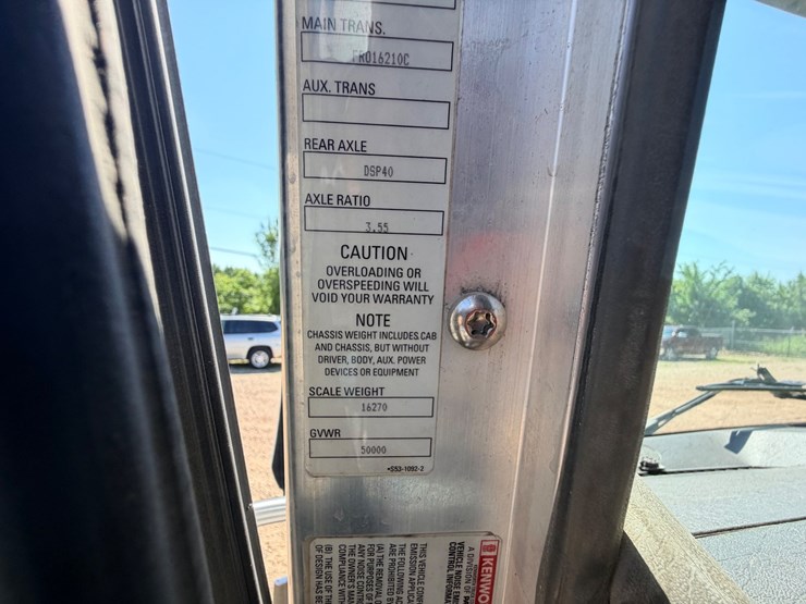 2010-kenworth-t800-image-88
